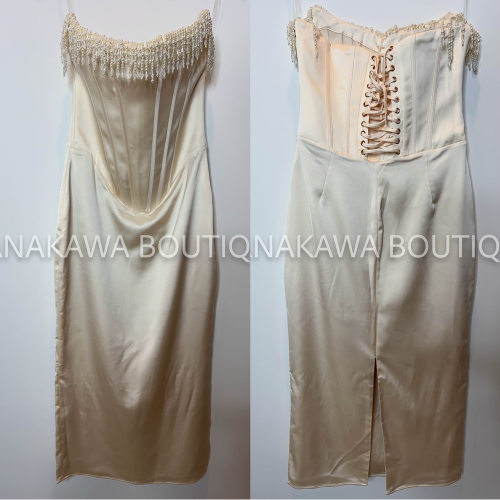 House of CB ‘Nalita ’ Dainty Ivory Pearl Embellished Corset Dress - Picture 6 of 12